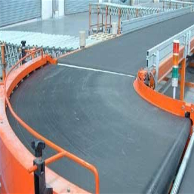 “火狐电竞官网”因车祸毁容,清远妈妈边整形带娃(图3) 火狐电竞平台