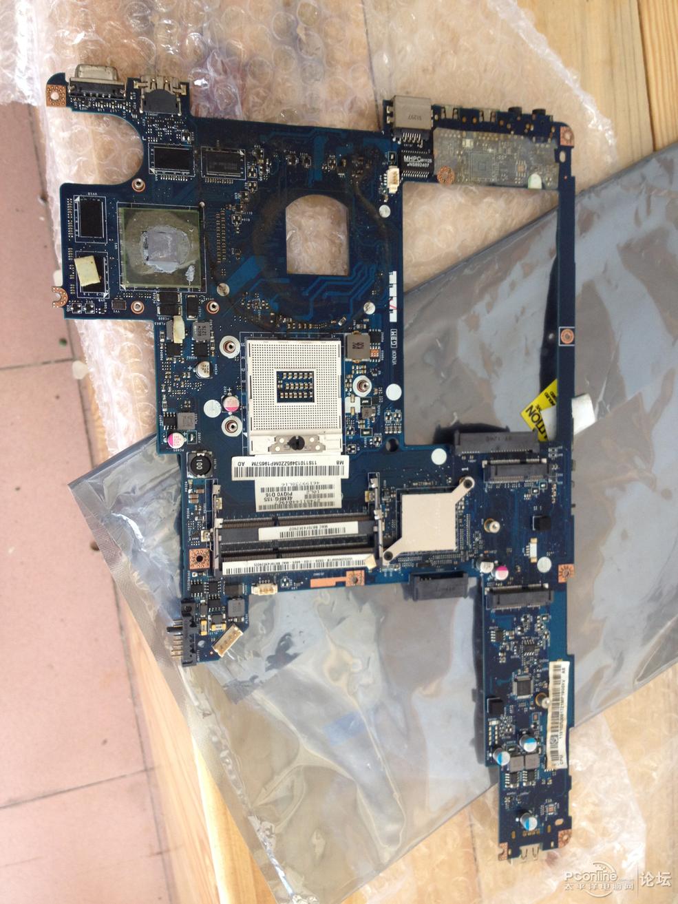 ‘火狐电竞’宋祖儿暖萌风现身机场 亲切互动实力宠粉(图4) 火狐电竞