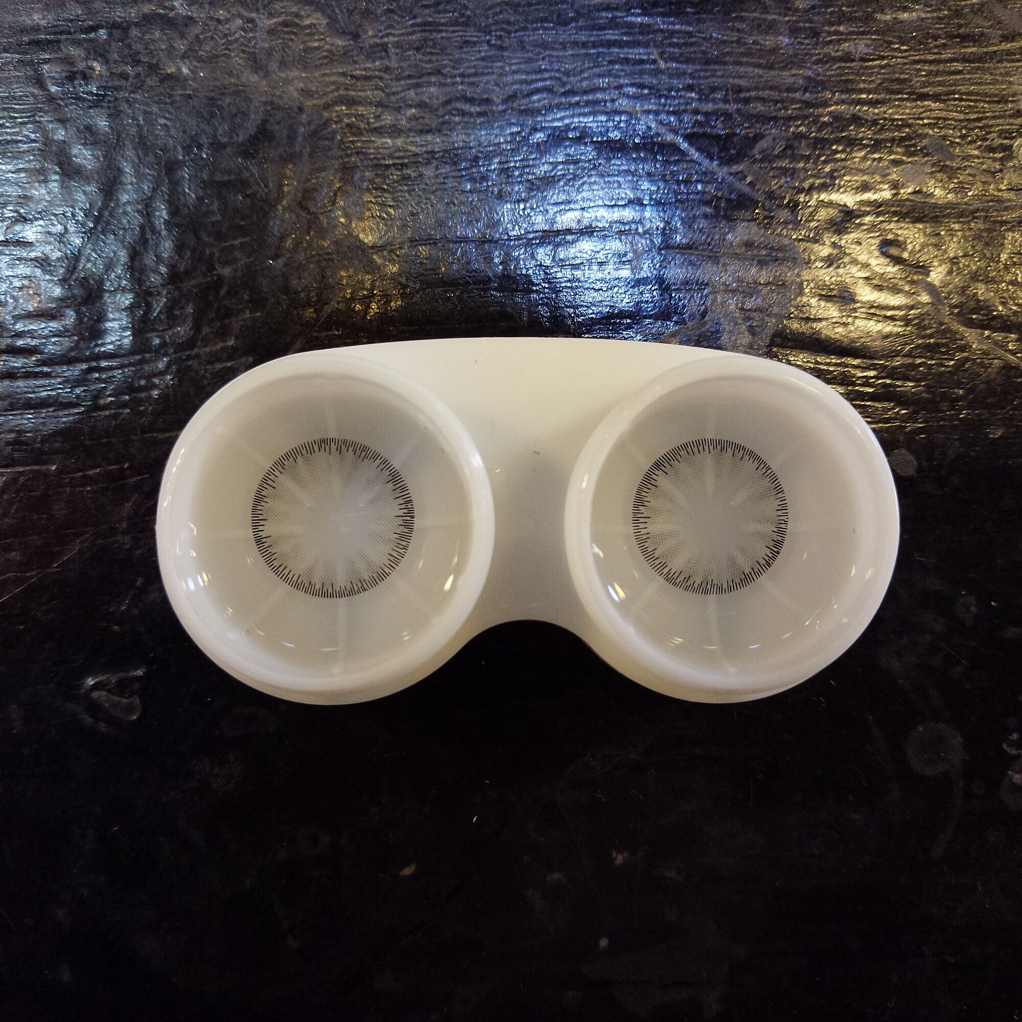 赵丽颖婚后首秀恩爱 晒老公视角美照甜蜜冒泡【火狐电竞】(图2) 火狐电竞平台